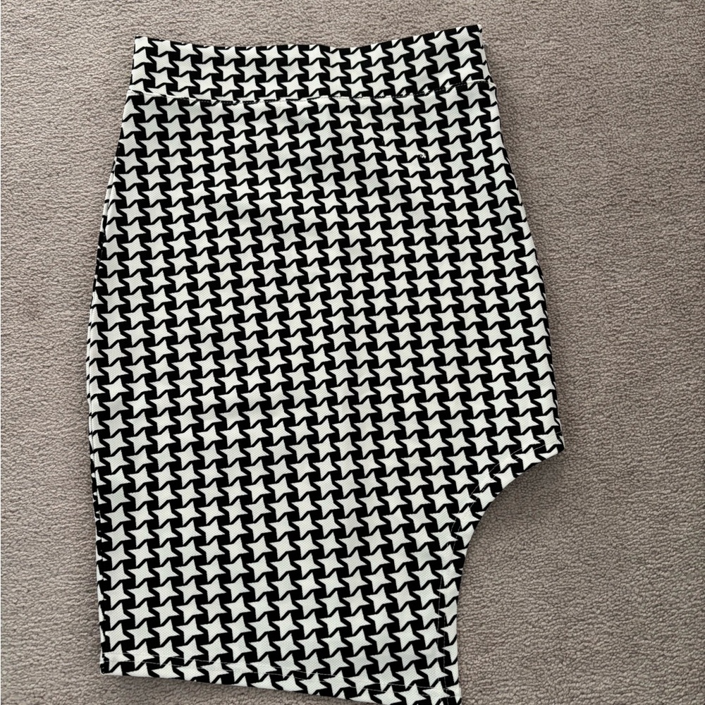 Choies Black and White Asymmetrical Pencil Skirt, Brand New, Never Worn